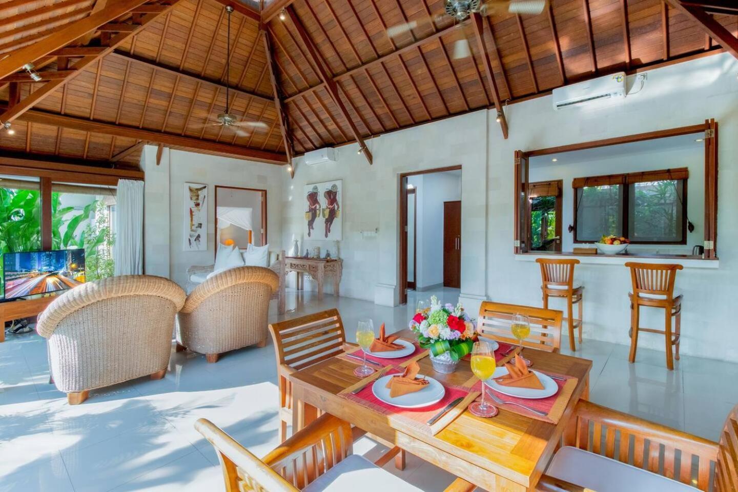 Villa Heart Of Seminyak, 2Br, Sleeps 4, Walk To Bintang Exterior foto