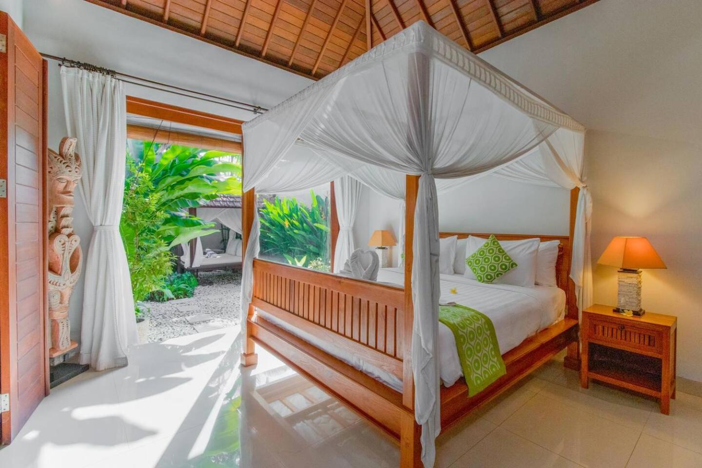 Villa Heart Of Seminyak, 2Br, Sleeps 4, Walk To Bintang Exterior foto